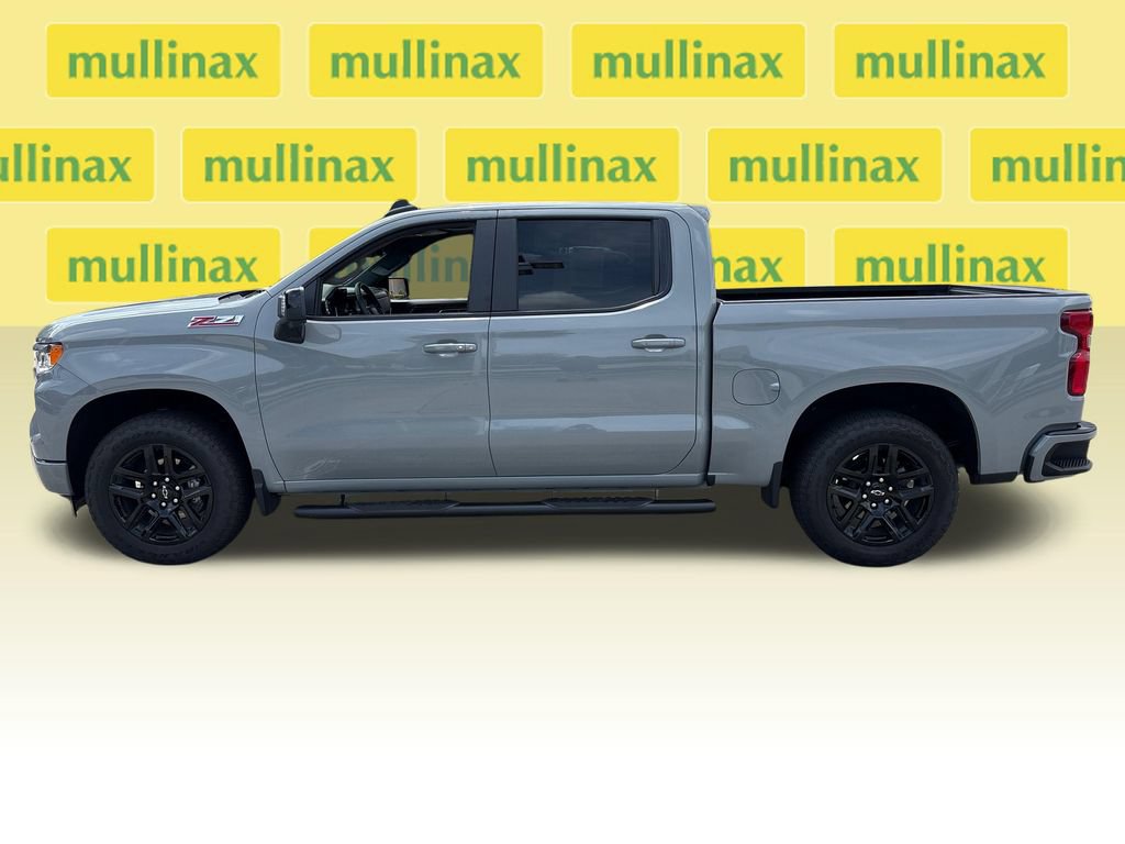 Used 2025 Chevrolet Silverado 1500 RST AWD/4WD image 11
