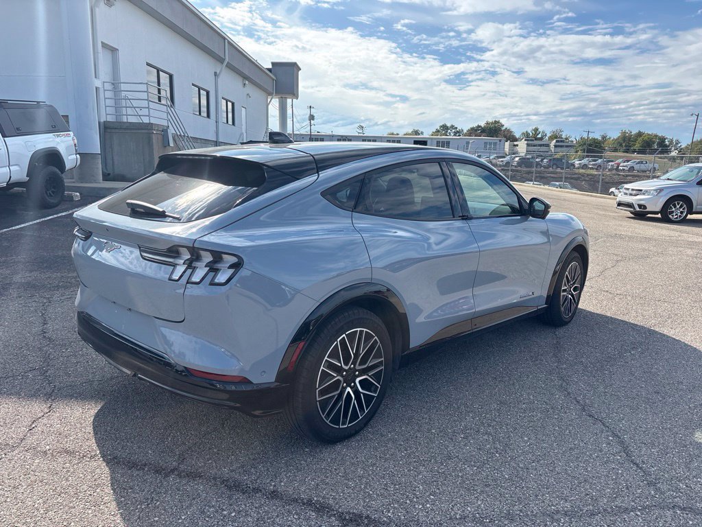 Certified 2024 Ford Mustang Mach-E Premium AWD/4WD image 7