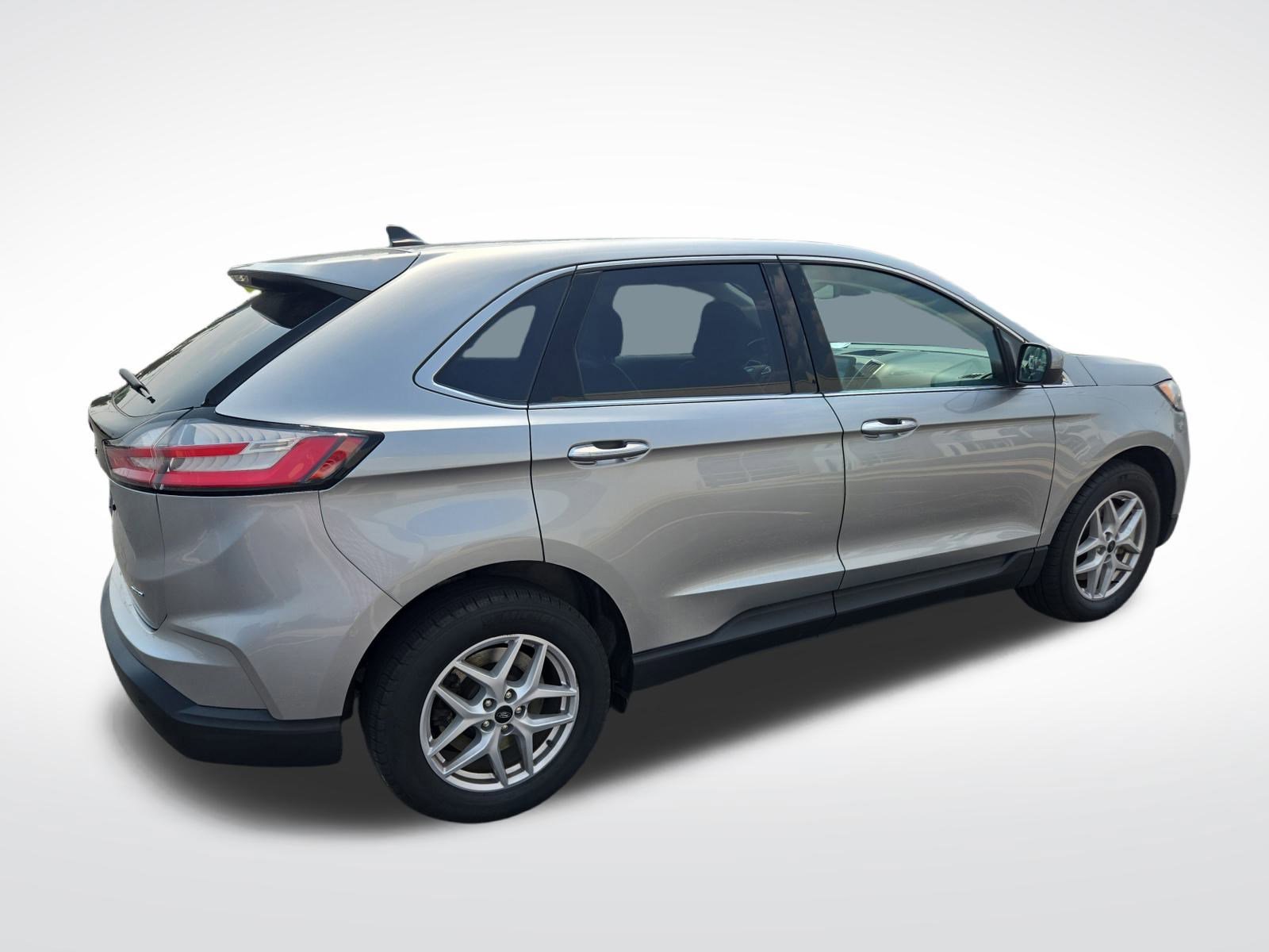 Certified 2023 Ford Edge SEL image 4