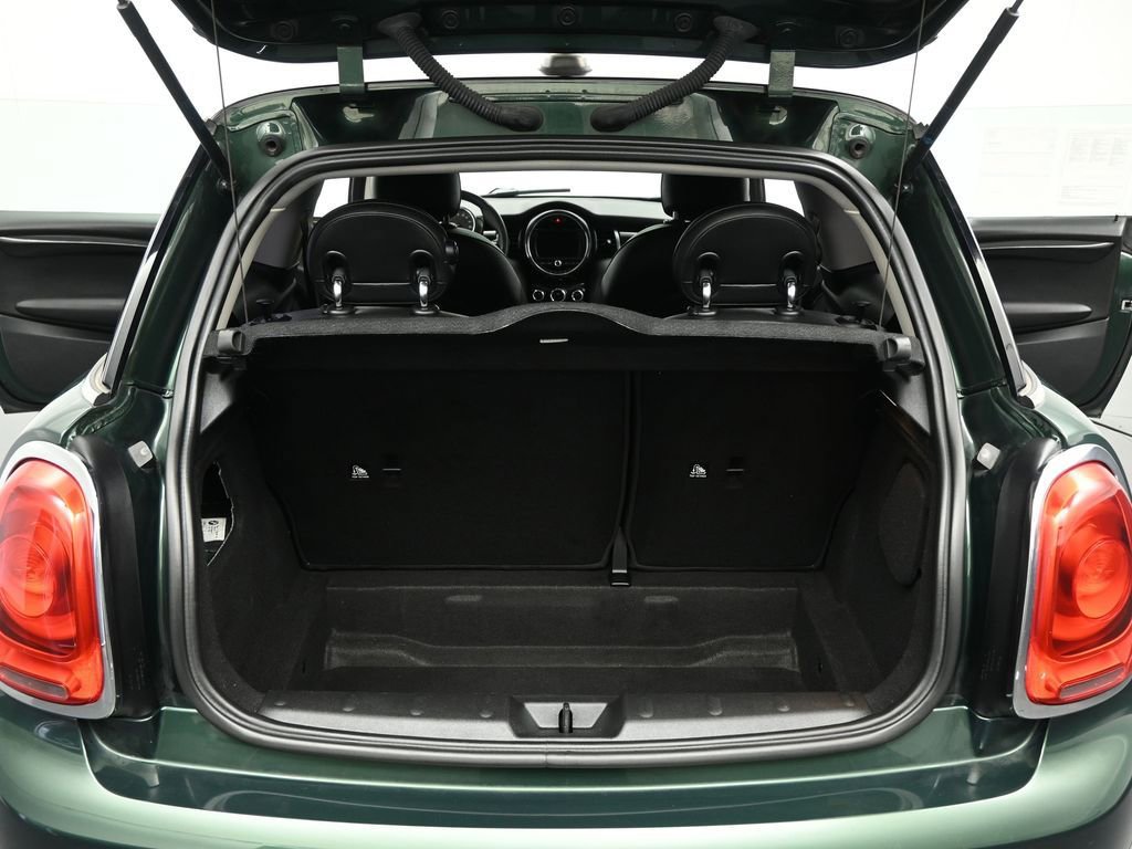 Used 2019 MINI Cooper 2-Door Hardtop image 21