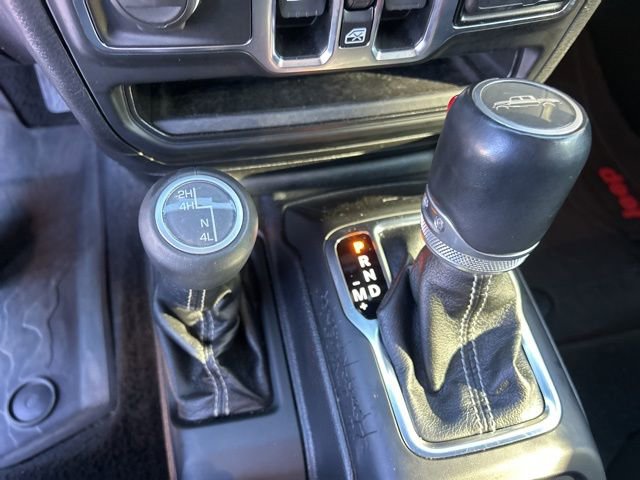 Used 2021 Jeep Gladiator Overland w/ Popular Equipment Package AWD/4WD image 27