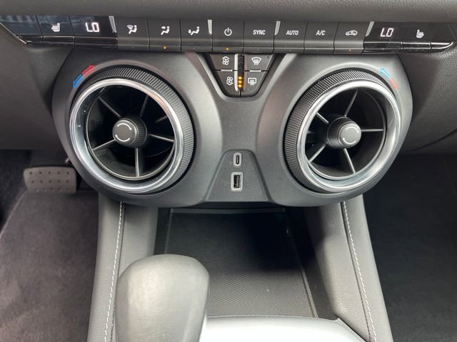 Used 2024 Chevrolet Blazer LT w/ Midnight/Sport Edition FWD image 34