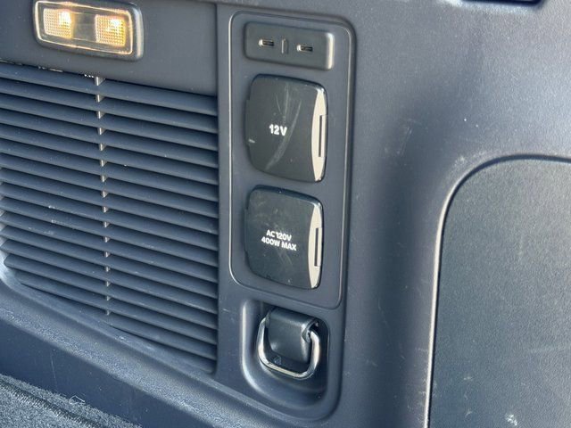 Certified 2025 Ford Expedition Platinum w/ Stealth Appearance Package image 36