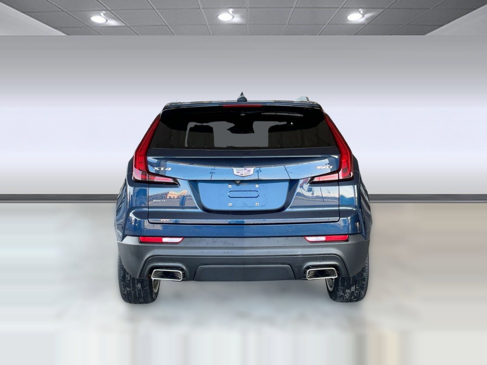 Used 2021 Cadillac XT4 Luxury w/ Cold Weather Package image 4