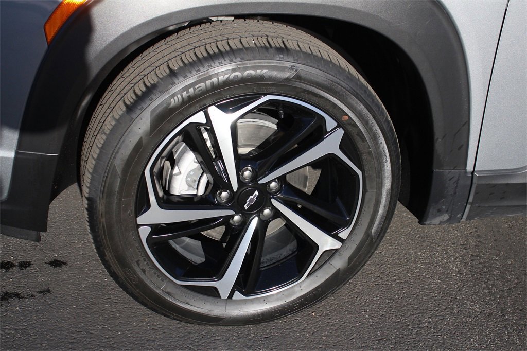 Used 2023 Chevrolet TrailBlazer RS w/ Convenience Package image 14