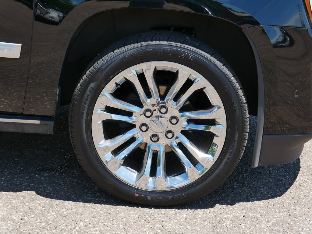 Used 2019 Cadillac Escalade Premium Luxury w/ LPO, Radiant Package AWD/4WD image 7