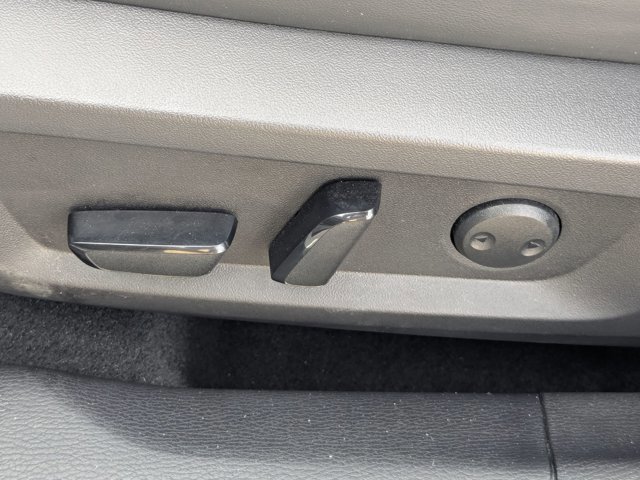 Used 2023 Mitsubishi Outlander SE image 18