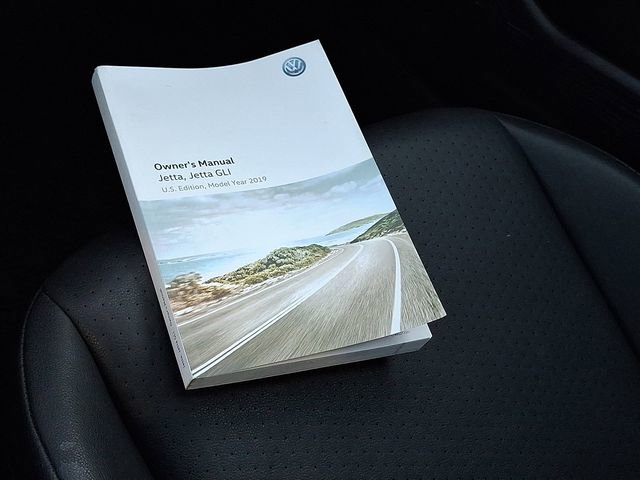 Used 2019 Volkswagen Jetta SEL w/ Cold Weather Package image 27