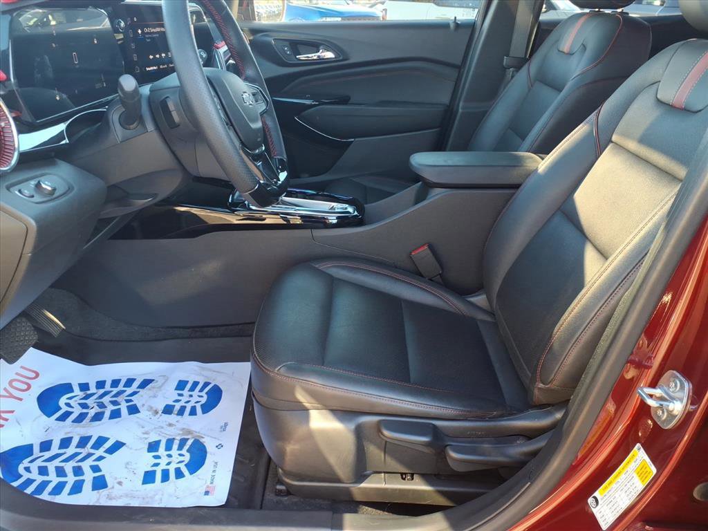 Used 2024 Chevrolet Trax RS image 22