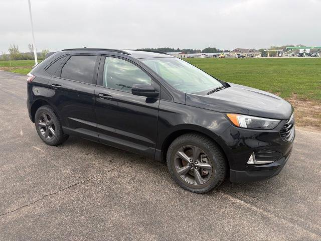 Certified 2023 Ford Edge SEL w/ Sport Appearance Package AWD/4WD image 2