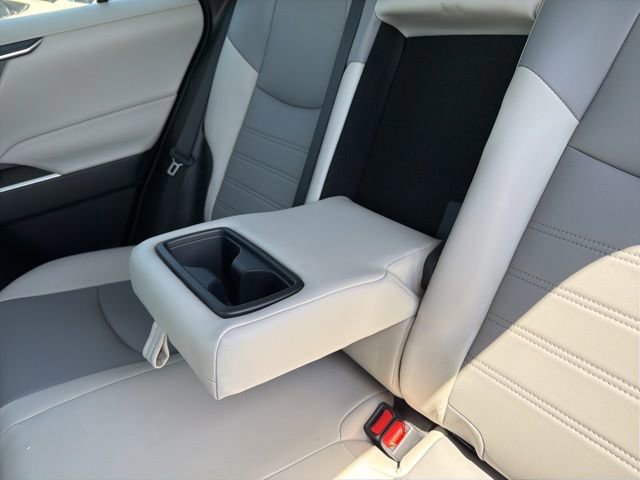 Used 2023 Toyota RAV4 XLE Premium AWD/4WD image 19