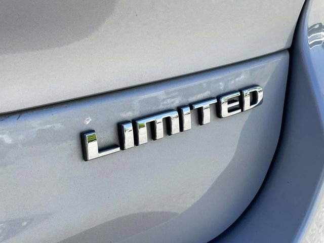 Used 2022 Jeep Grand Cherokee L Limited AWD/4WD image 11
