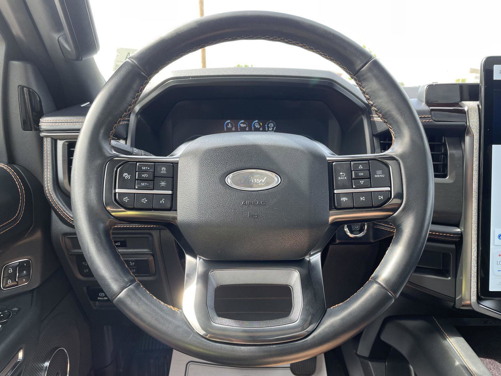 Certified 2023 Ford Expedition Platinum AWD/4WD image 12