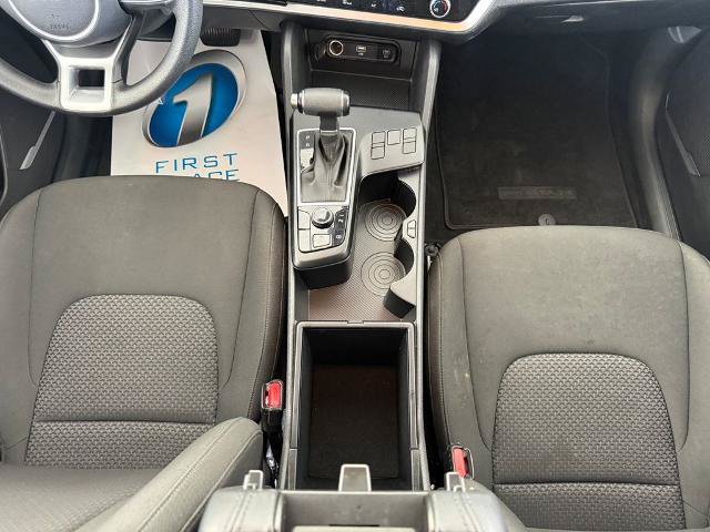 Used 2025 Kia Sportage LX FWD image 17