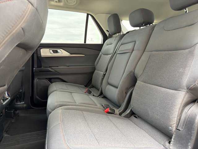 Certified 2025 Ford Explorer Active AWD/4WD image 11