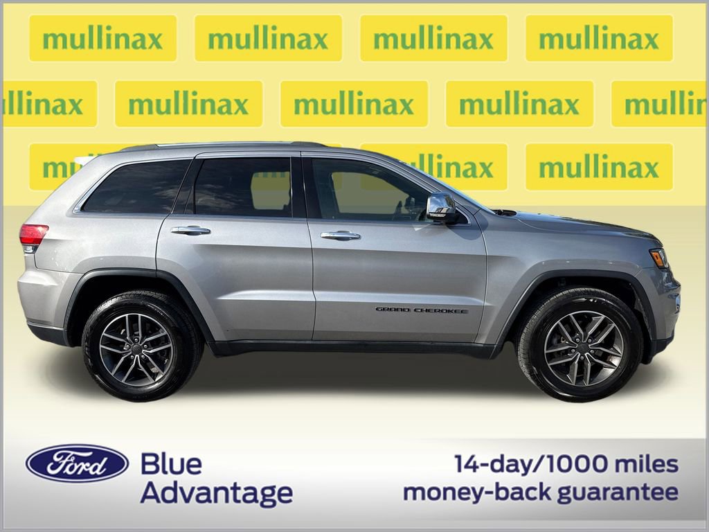 Used 2019 Jeep Grand Cherokee Limited w/ Luxury Group II image 2