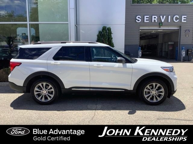 Certified 2023 Ford Explorer XLT w/ Equipment Group 202A AWD/4WD image 2