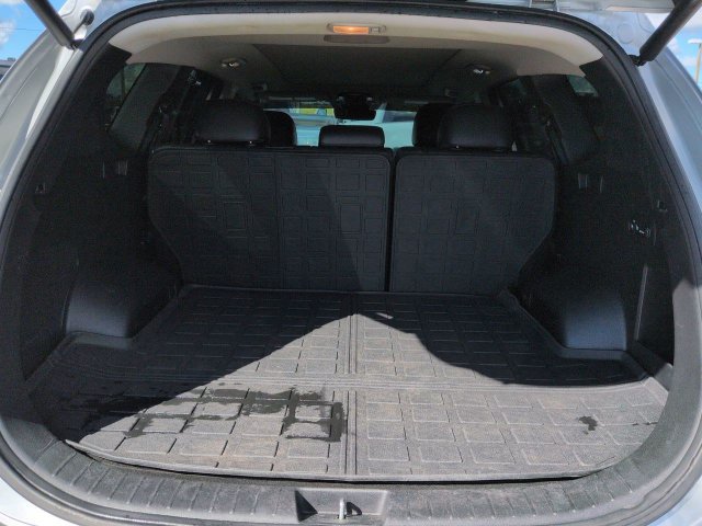 Used 2022 Hyundai Santa Fe SEL w/ Convenience + Premium Package FWD image 13