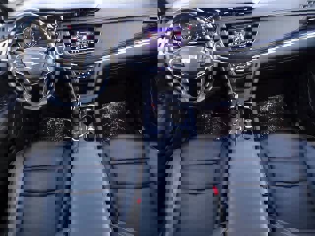Used 2023 Cadillac XT5 Premium Luxury image 13