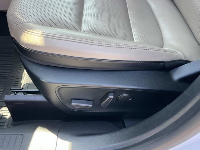 Certified 2020 Ford Escape SEL FWD image 38