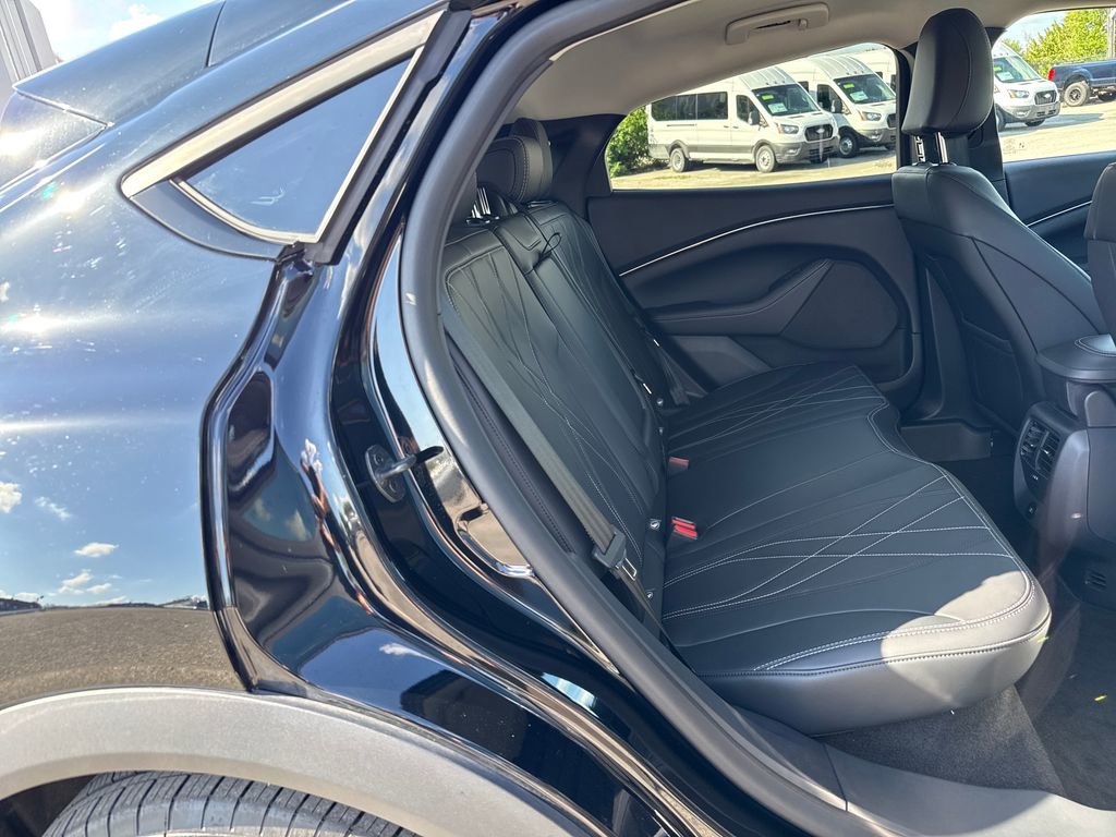Certified 2025 Ford Mustang Mach-E Select image 29