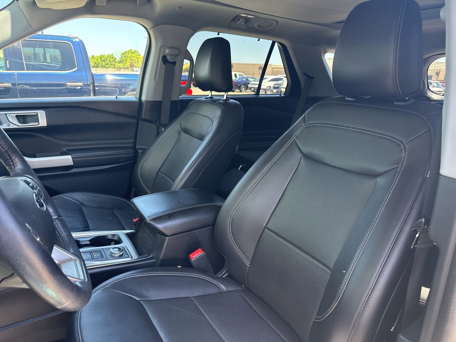 Certified 2021 Ford Explorer Limited w/ Hybrid Equipment Group 310A AWD/4WD image 9