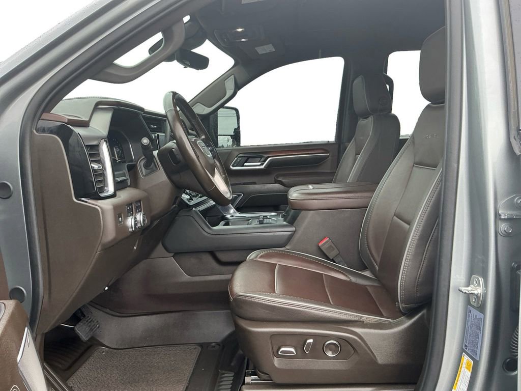 Used 2025 GMC Sierra 2500 Denali w/ Denali Reserve Package AWD/4WD image 14