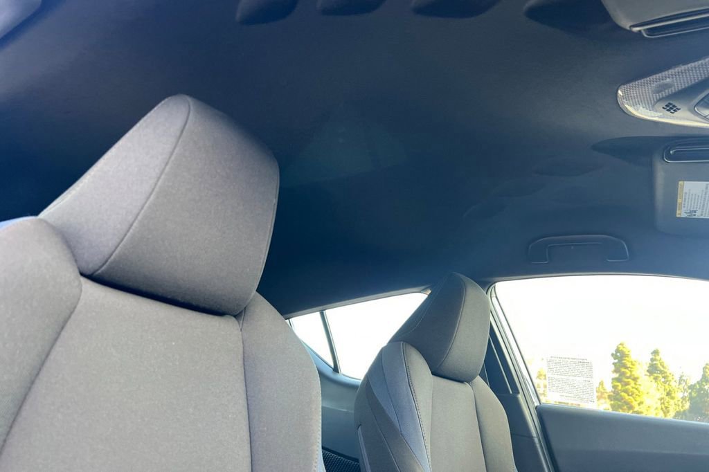 Used 2020 Toyota C-HR XLE image 19