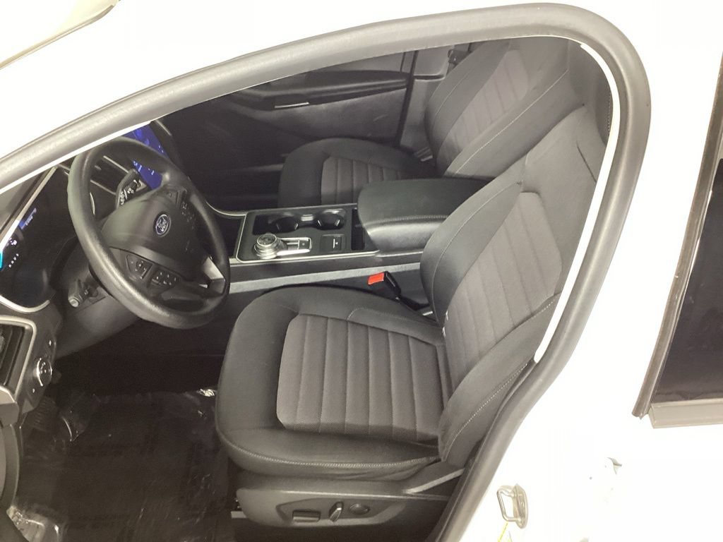 Certified 2021 Ford Edge SE FWD image 26