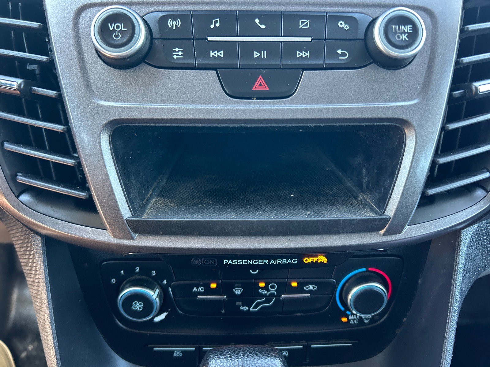 Certified 2020 Ford Transit Connect XL FWD image 25