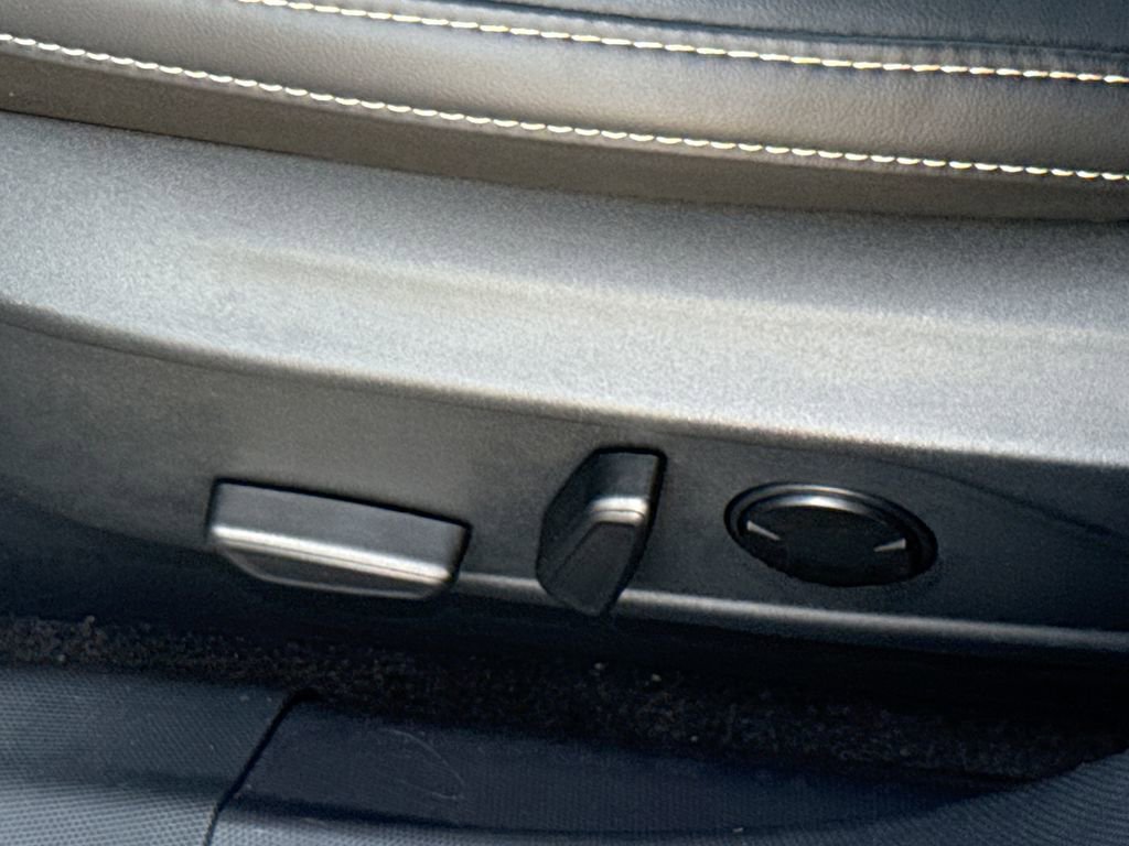 Certified 2025 Ford Mustang Mach-E GT image 28