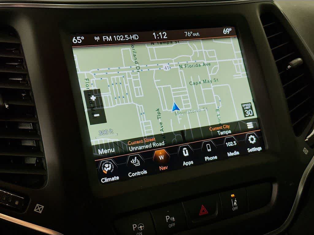 Used 2023 Jeep Cherokee Altitude Lux AWD/4WD image 28