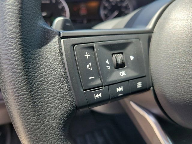 Used 2025 Nissan Pathfinder S FWD image 24