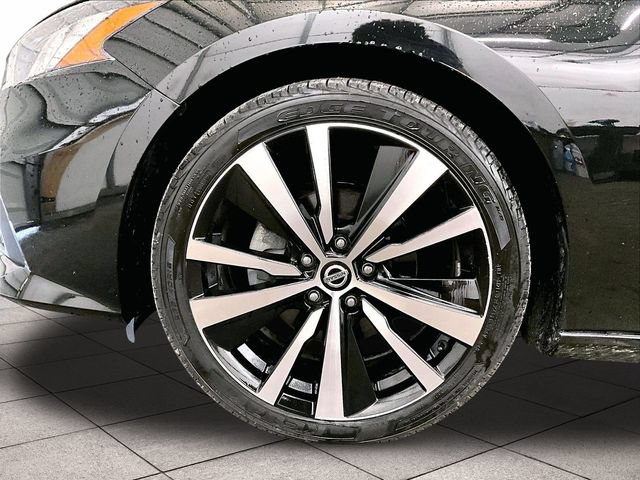 Used 2021 Nissan Altima 2.5 SR FWD image 8