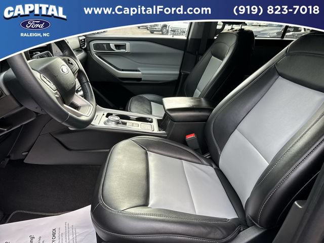Certified 2023 Ford Explorer XLT w/ Equipment Group 202A RWD image 19