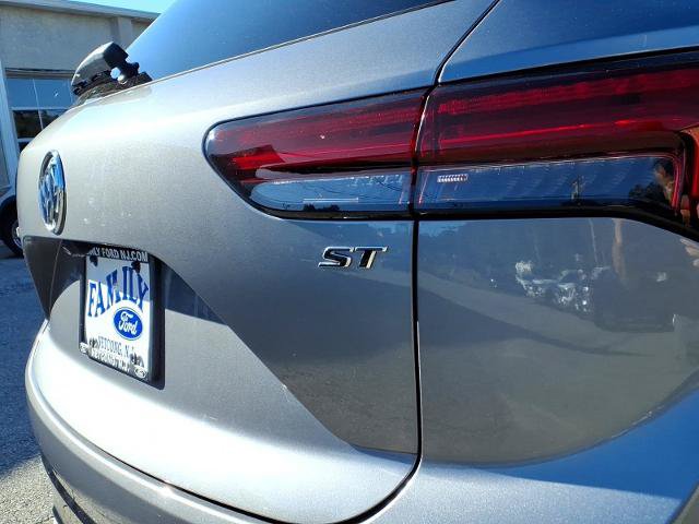 Used 2021 Buick Envision Preferred AWD/4WD image 9