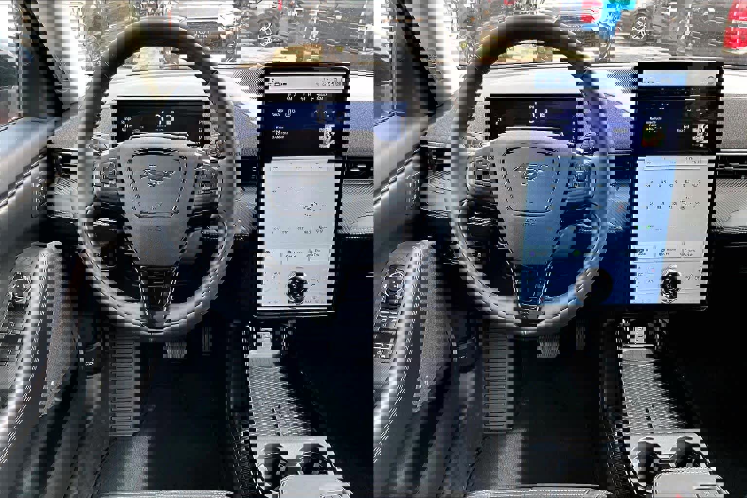 Certified 2024 Ford Mustang Mach-E Premium image 9