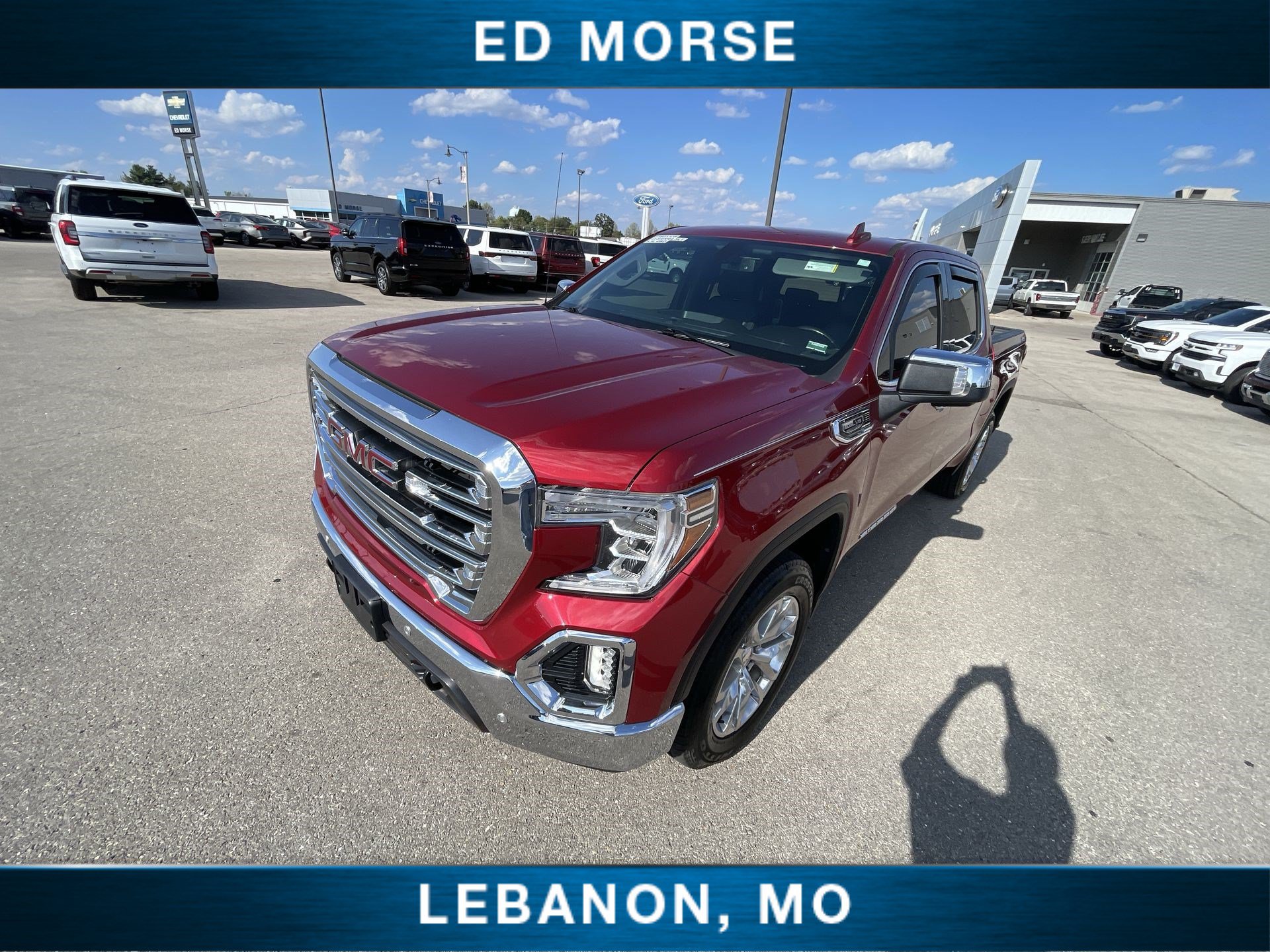 Used 2019 GMC Sierra 1500 SLT w/ SLT Premium Package AWD/4WD image 19