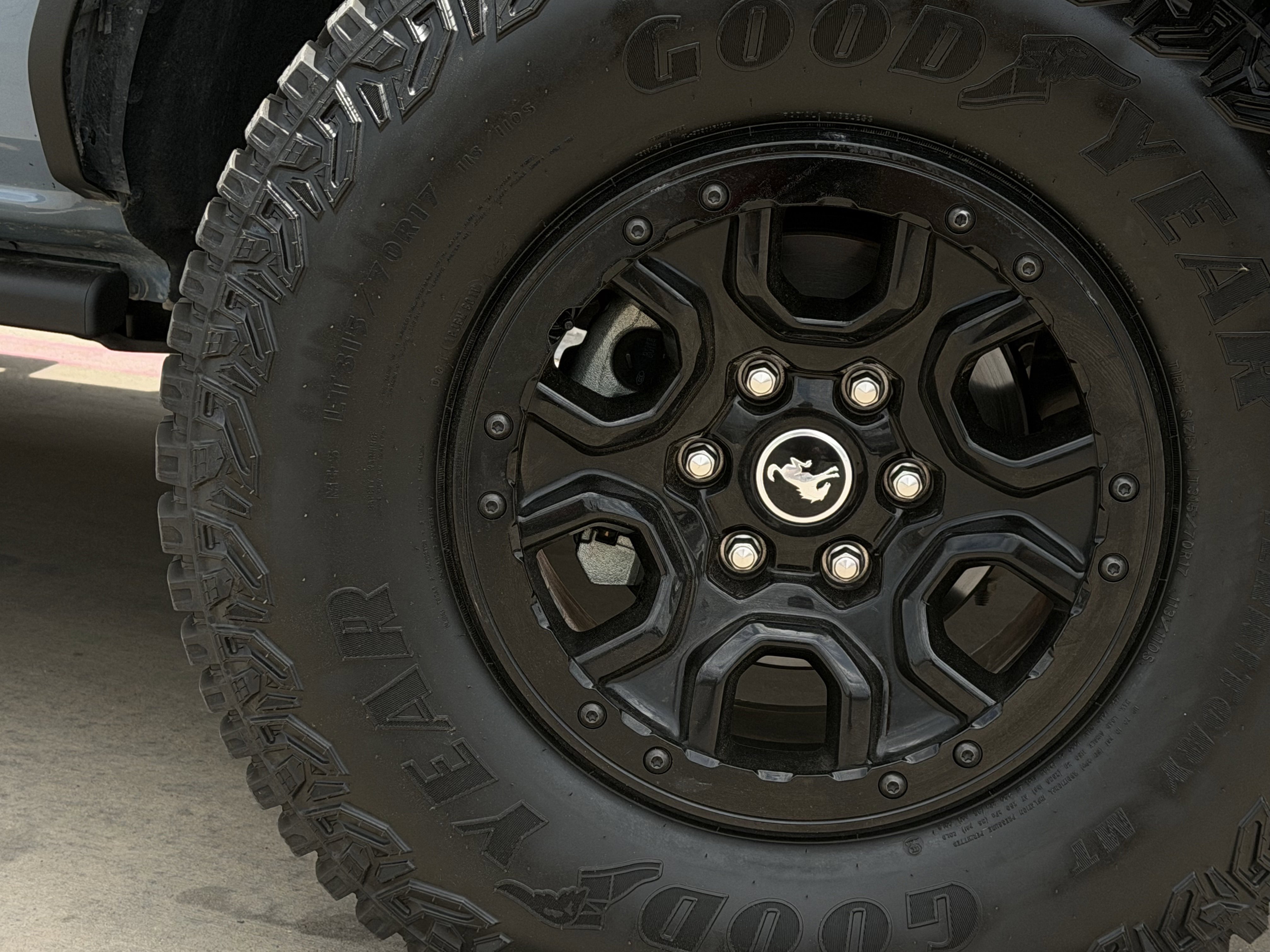 Certified 2024 Ford Bronco Wildtrak AWD/4WD image 12