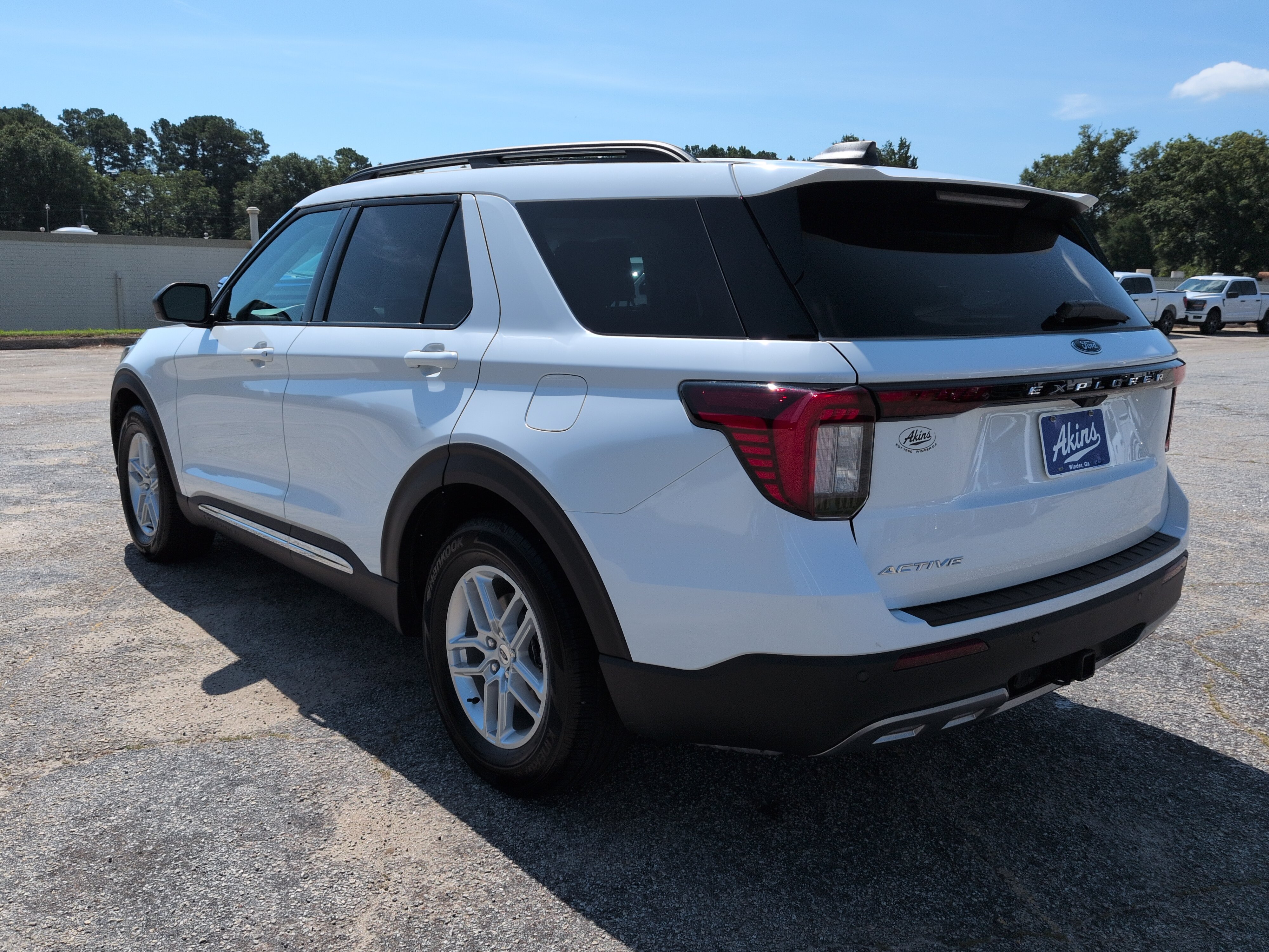 Certified 2025 Ford Explorer Active w/ Active Comfort Package RWD image 5