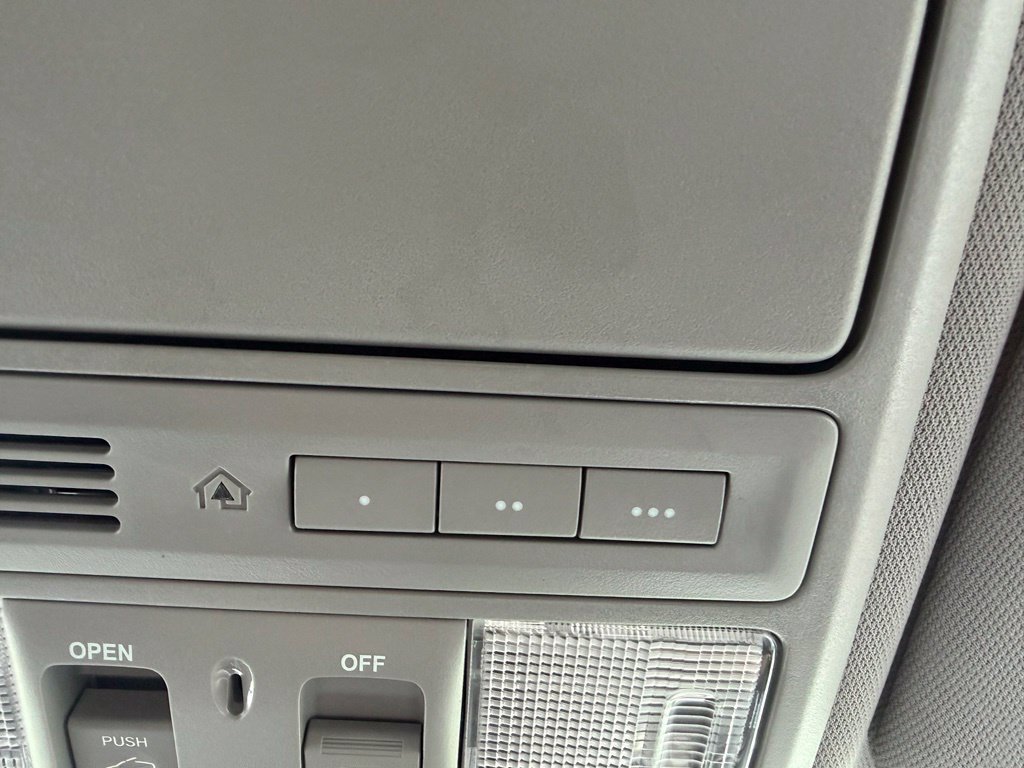 Used 2022 Honda CR-V Touring image 23