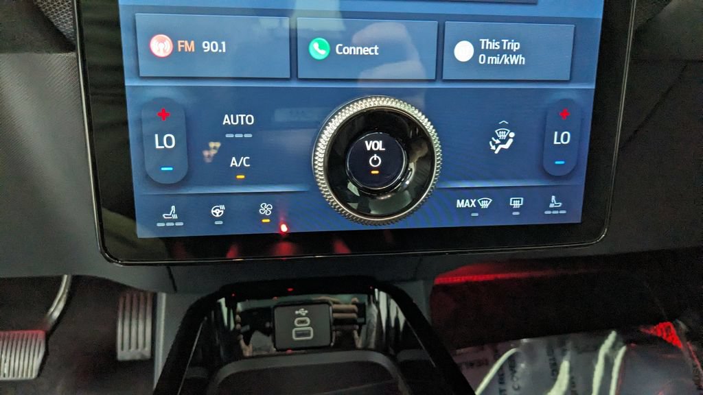 Certified 2025 Ford Mustang Mach-E GT AWD/4WD image 29