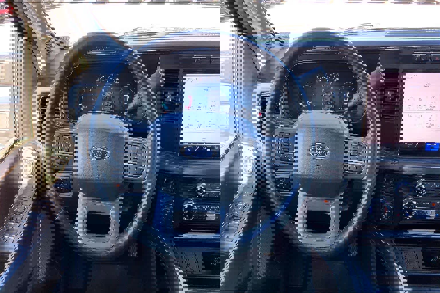 Certified 2023 Ford F250 Lariat w/ Chrome Package image 8