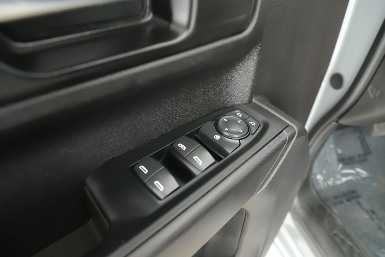 Used 2024 Chevrolet Silverado 1500 Custom Trail Boss w/ LPO, Dark Essentials Package AWD/4WD image 9