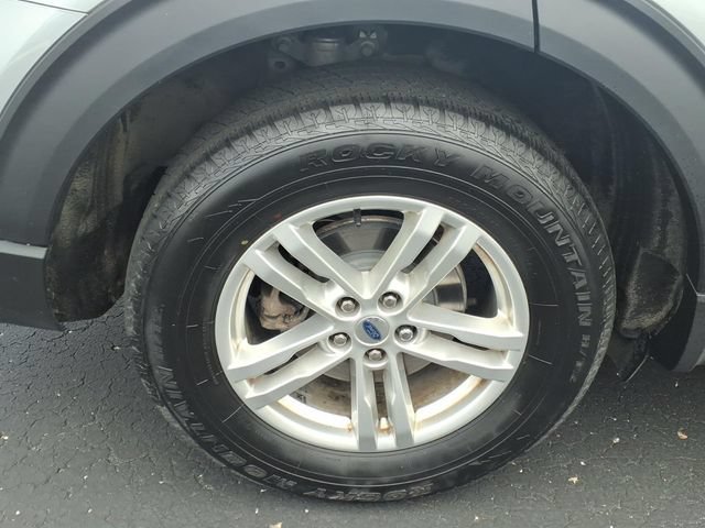 Certified 2021 Ford Explorer XLT w/ Equipment Group 202A AWD/4WD image 7