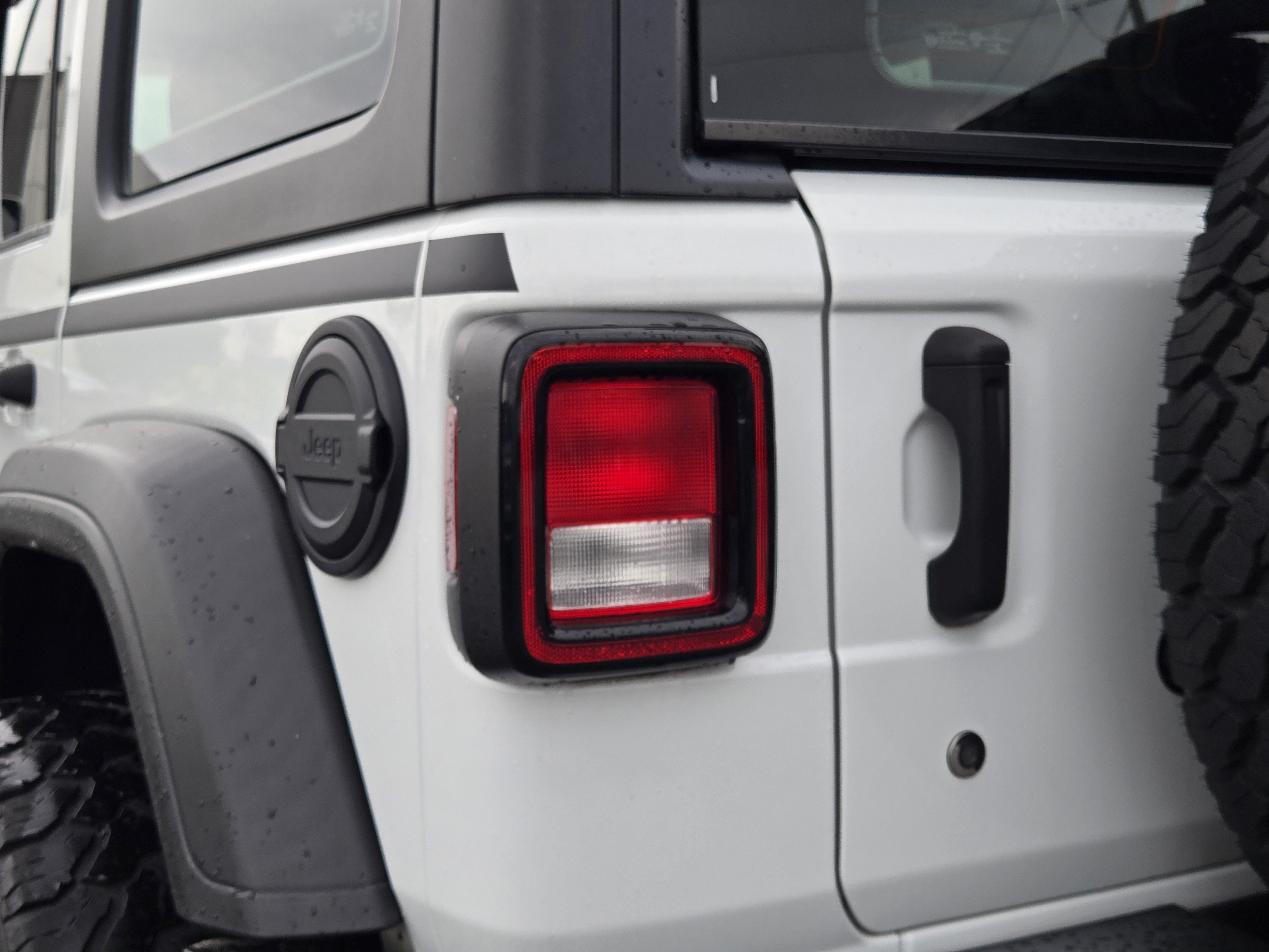 Used 2022 Jeep Wrangler Unlimited Sport AWD/4WD image 10