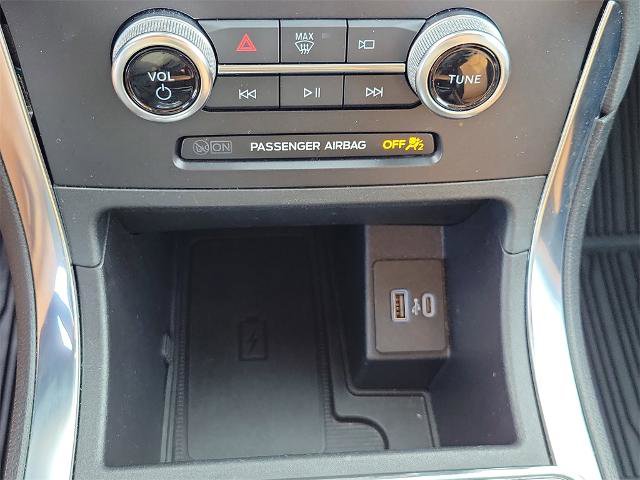 Certified 2024 Ford Edge Titanium w/ Titanium Elite Package image 30