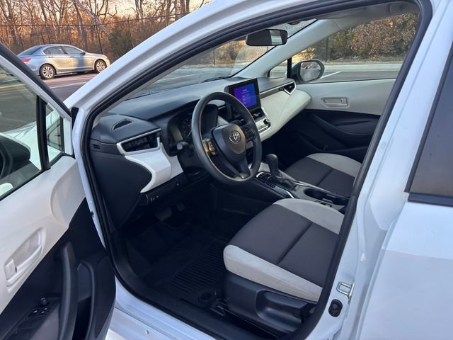 Used 2023 Toyota Corolla LE image 13