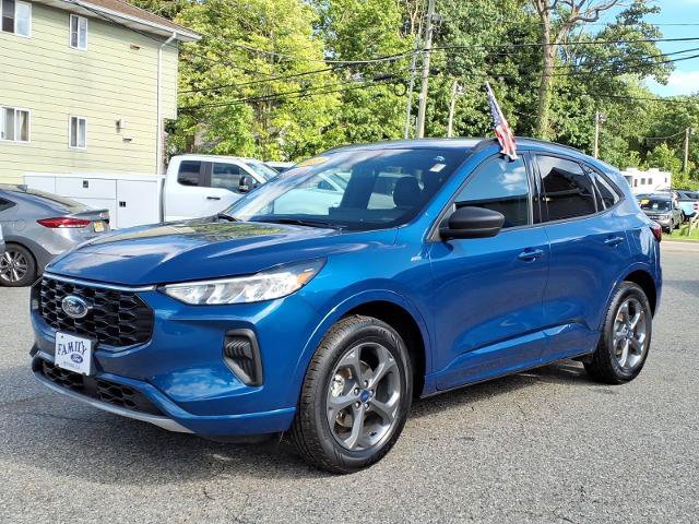 Certified 2023 Ford Escape ST-Line w/ Tech Pack #1 AWD/4WD image 3