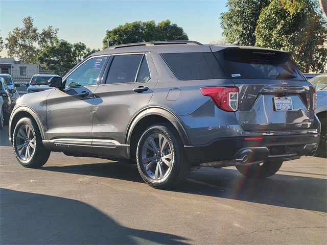 Certified 2022 Ford Explorer XLT w/ Equipment Group 202A image 2